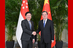 丁薛祥会见新加坡副总理兼财政部长黄循财并共同主持中新双边合作机制会议